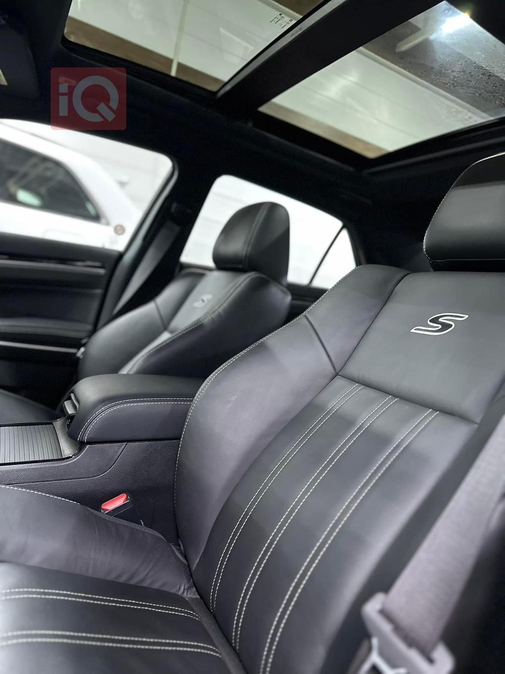 Chrysler 300